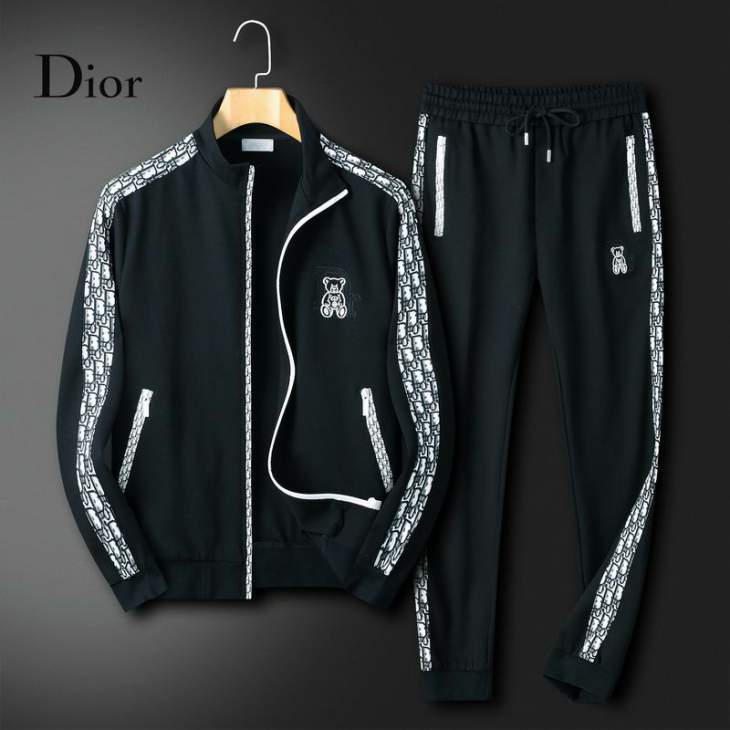 Picture of Dior Sweater Suits _SKUDiorM-3XL25cr24938462